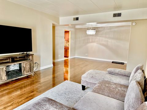 Tiny photo for 3240 N Manor Drive #130, Lansing, IL 60438 (MLS # 12461393)