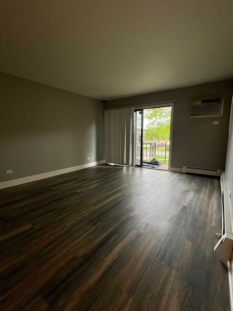 Tiny photo for 13711 S Stewart Avenue #2W, Riverdale, IL 60827 (MLS # 12362877)