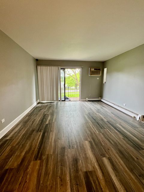 Tiny photo for 13711 S Stewart Avenue #2W, Riverdale, IL 60827 (MLS # 12362877)