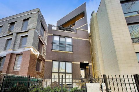 Tiny photo for 2241 W Roscoe Street #3, Chicago, IL 60618 (MLS # 12603474)