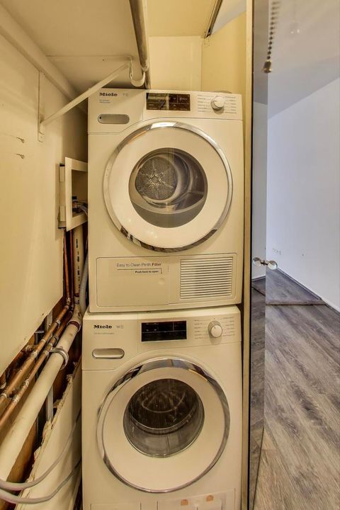 Tiny photo for 201 E Chestnut Street #19F, Chicago, IL 60611 (MLS # 12475036)