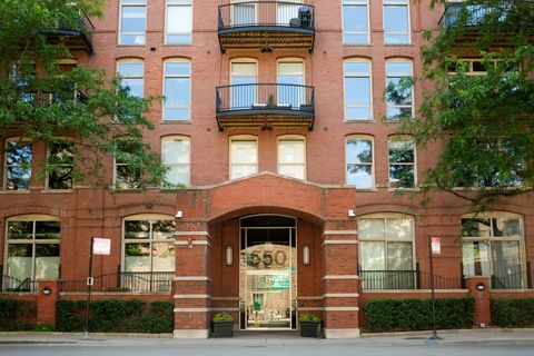 Photo of 550 N Kingsbury Street #111, Chicago, IL 60654 (MLS # 12661419)