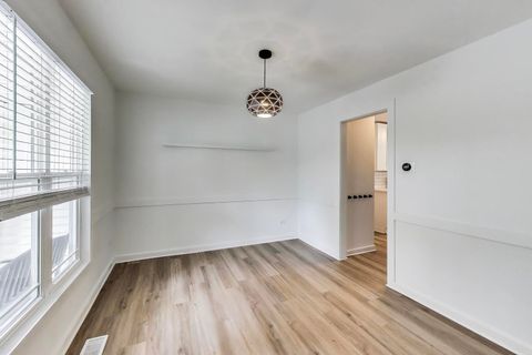 Tiny photo for 1329 Neskola Court, Naperville, IL 60564 (MLS # 12597021)