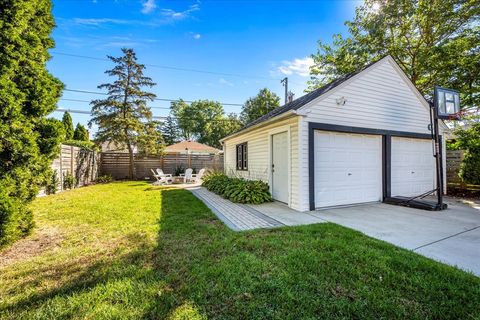 Tiny photo for 1425 Brophy Avenue, Park Ridge, IL 60068 (MLS # 12493979)