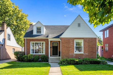 Photo of 1425 Brophy Avenue, Park Ridge, IL 60068 (MLS # 12493979) Photo of 1425 Brophy Avenue, Park Ridge, IL 60068 (MLS # 12493979)