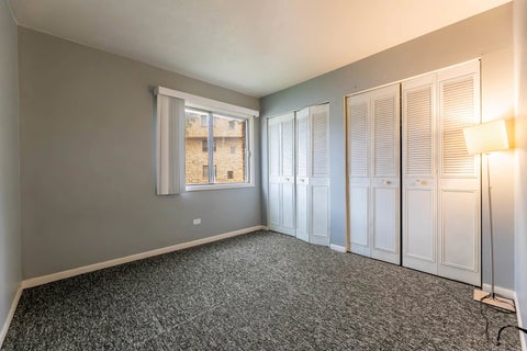 Tiny photo for 4831 W 109th Street #104, Oak Lawn, IL 60453 (MLS # 12730526)