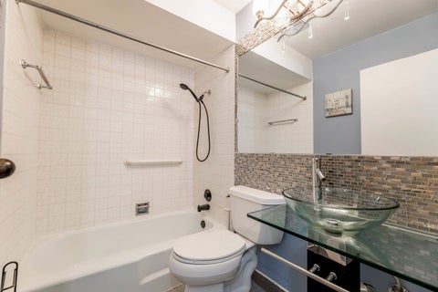 Tiny photo for 4831 W 109th Street #104, Oak Lawn, IL 60453 (MLS # 12730526)