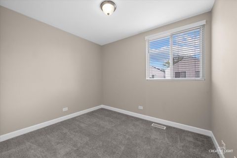 Tiny photo for 1636 Linden Park Lane, Aurora, IL 60504 (MLS # 12493940)