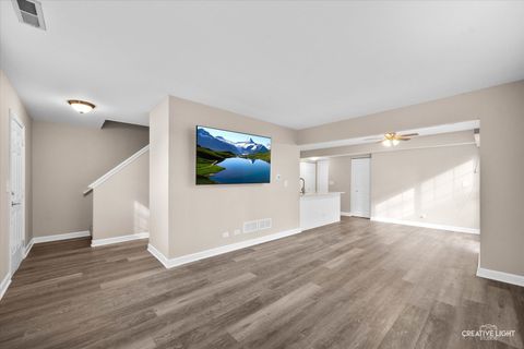 Tiny photo for 1636 Linden Park Lane, Aurora, IL 60504 (MLS # 12493940)