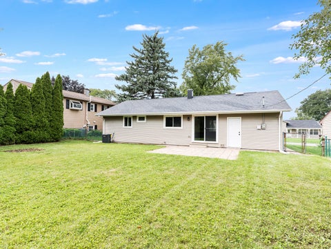 Tiny photo for 275 E Lincoln Avenue, Glendale Heights, IL 60139 (MLS # 12731425)