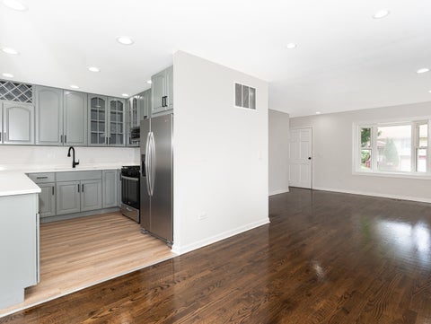 Tiny photo for 275 E Lincoln Avenue, Glendale Heights, IL 60139 (MLS # 12731425)