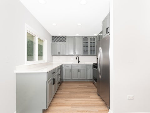 Tiny photo for 275 E Lincoln Avenue, Glendale Heights, IL 60139 (MLS # 12731425)
