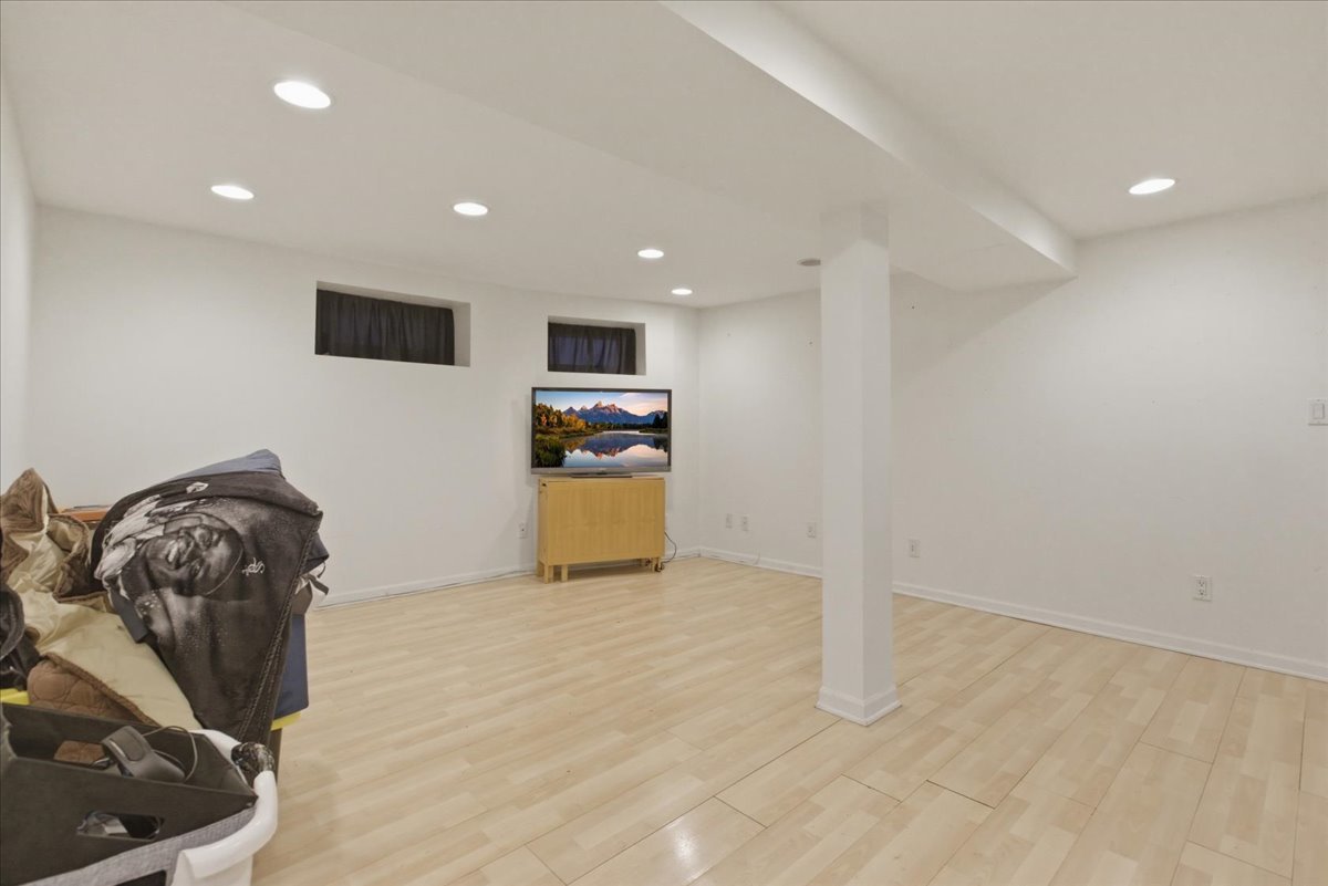 3716 N Wayne Avenue GR