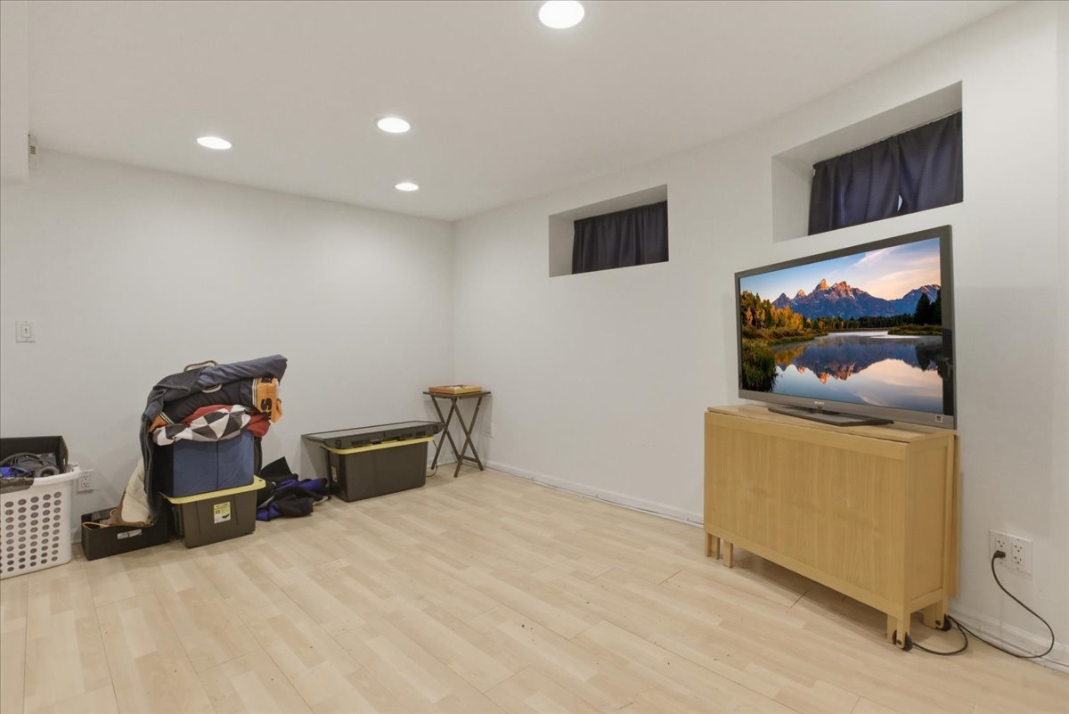 3716 N Wayne Avenue GR