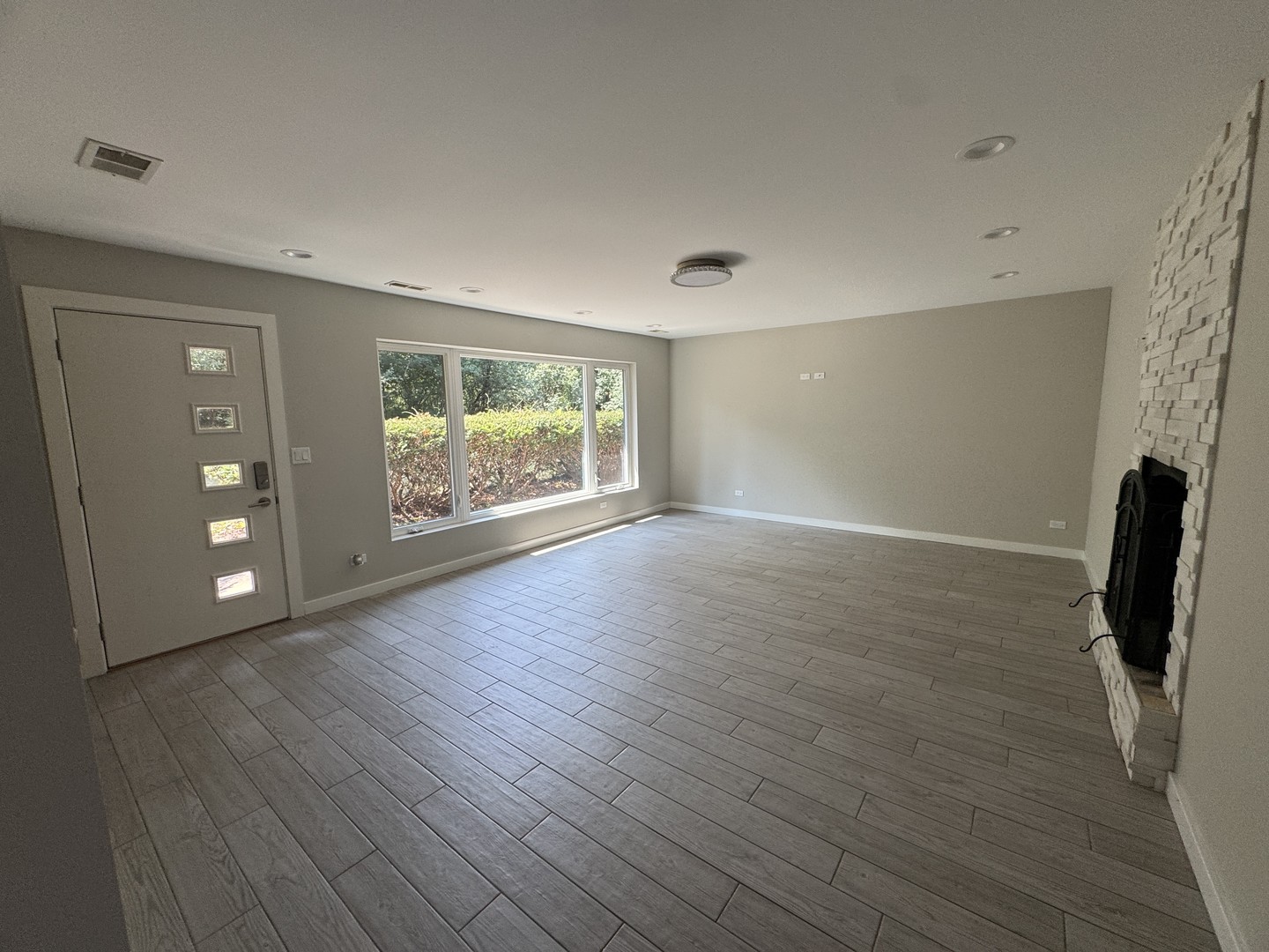 805 Blackhawk Lane