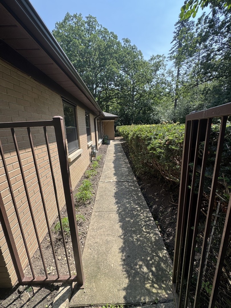 805 Blackhawk Lane