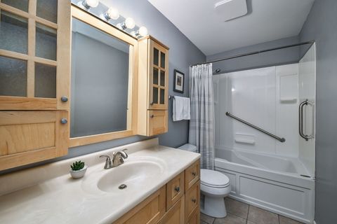 Tiny photo for 1702 La Palma Court, Wheaton, IL 60189 (MLS # 12626948)