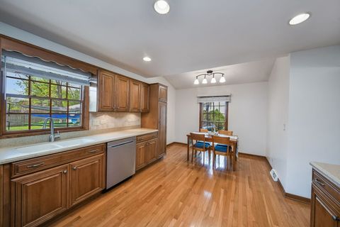 Tiny photo for 1702 La Palma Court, Wheaton, IL 60189 (MLS # 12626948)