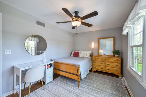 Tiny photo for 1702 La Palma Court, Wheaton, IL 60189 (MLS # 12626948)
