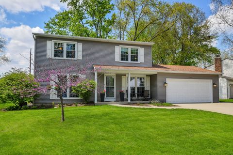 Photo of 1702 La Palma Court, Wheaton, IL 60189 (MLS # 12626948)