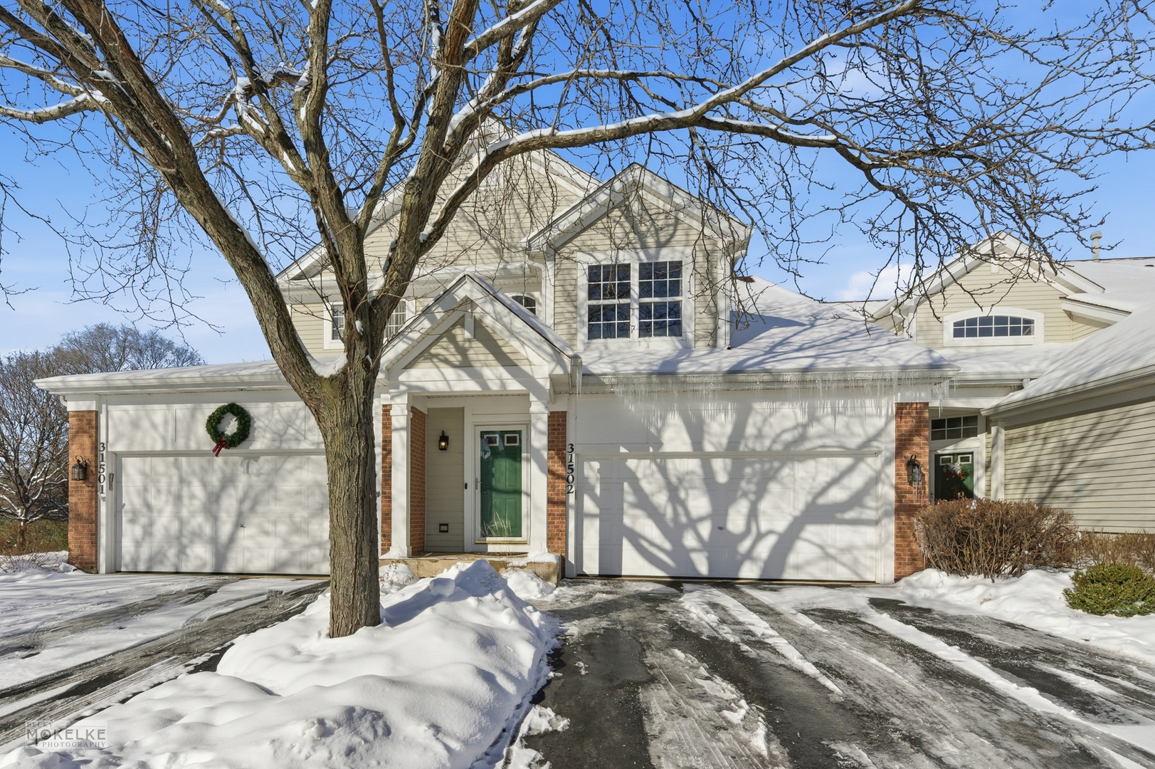 Warrenville, Illinois 60555, United States, 2 Bedrooms Bedrooms, ,2 BathroomsBathrooms,Residential,Active,256711