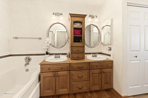 Tiny photo for 31502 Kline Circle, Warrenville, IL 60555 (MLS # 12533871)