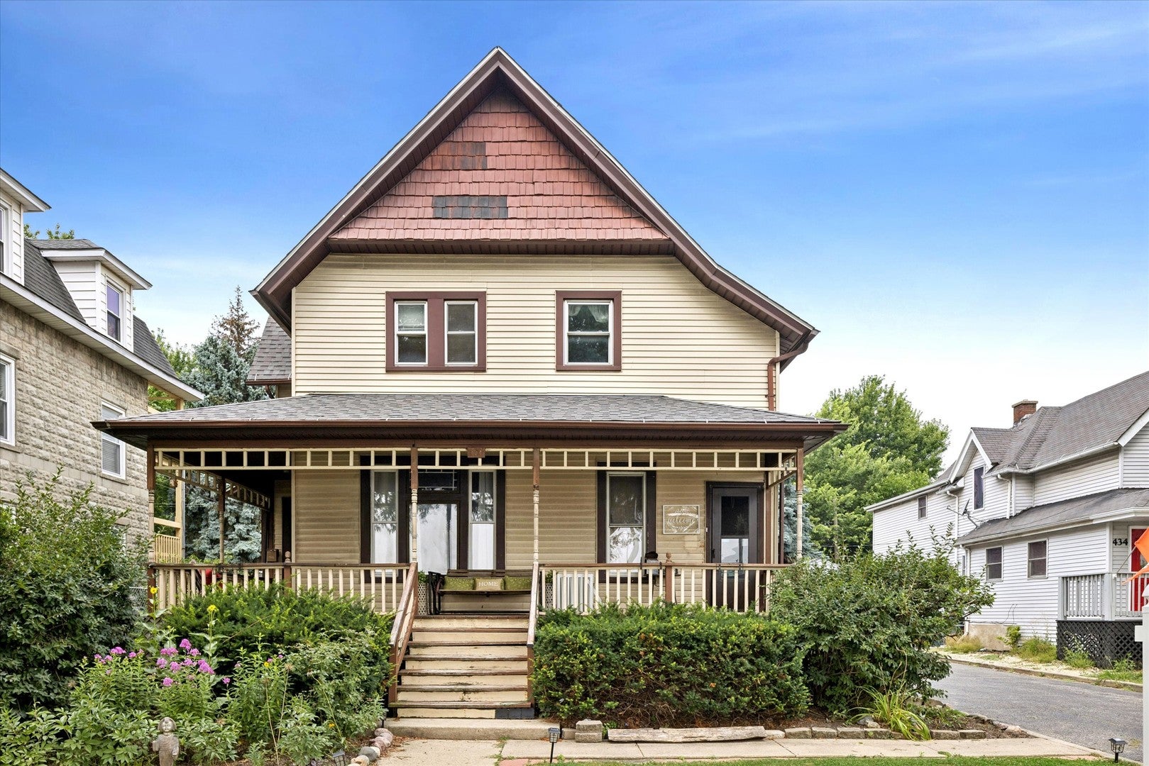430 N La Grange Road