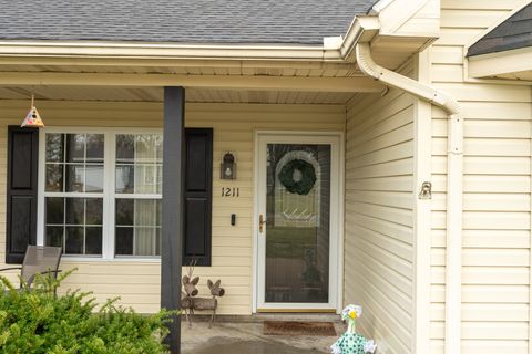 Tiny photo for 1211 Mockingbird Lane, Carterville, IL 62918 (MLS # 12584966)