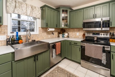 Tiny photo for 1211 Mockingbird Lane, Carterville, IL 62918 (MLS # 12584966)