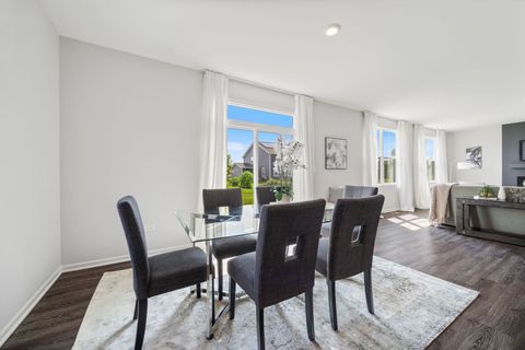 Tiny photo for 752 Kentshire Circle, Elgin, IL 60124 (MLS # 12496320)