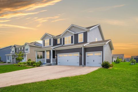 Tiny photo for 752 Kentshire Circle, Elgin, IL 60124 (MLS # 12496320)