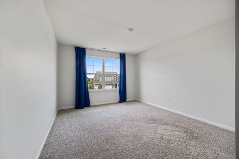 Tiny photo for 752 Kentshire Circle, Elgin, IL 60124 (MLS # 12496320)