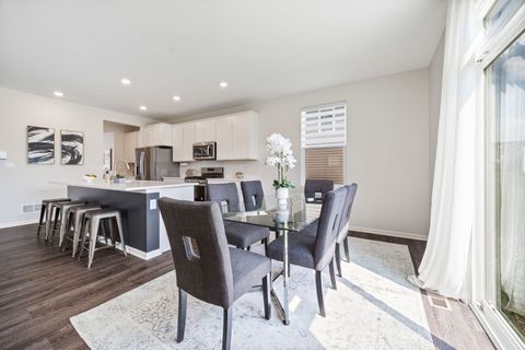 Tiny photo for 752 Kentshire Circle, Elgin, IL 60124 (MLS # 12496320)