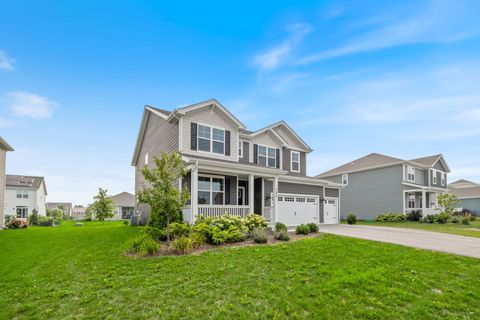 Tiny photo for 752 Kentshire Circle, Elgin, IL 60124 (MLS # 12496320)