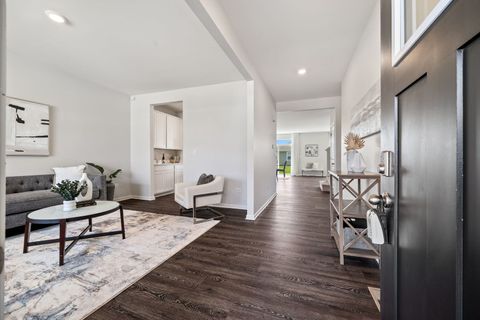 Tiny photo for 752 Kentshire Circle, Elgin, IL 60124 (MLS # 12496320)