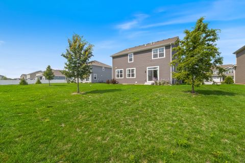 Tiny photo for 752 Kentshire Circle, Elgin, IL 60124 (MLS # 12496320)