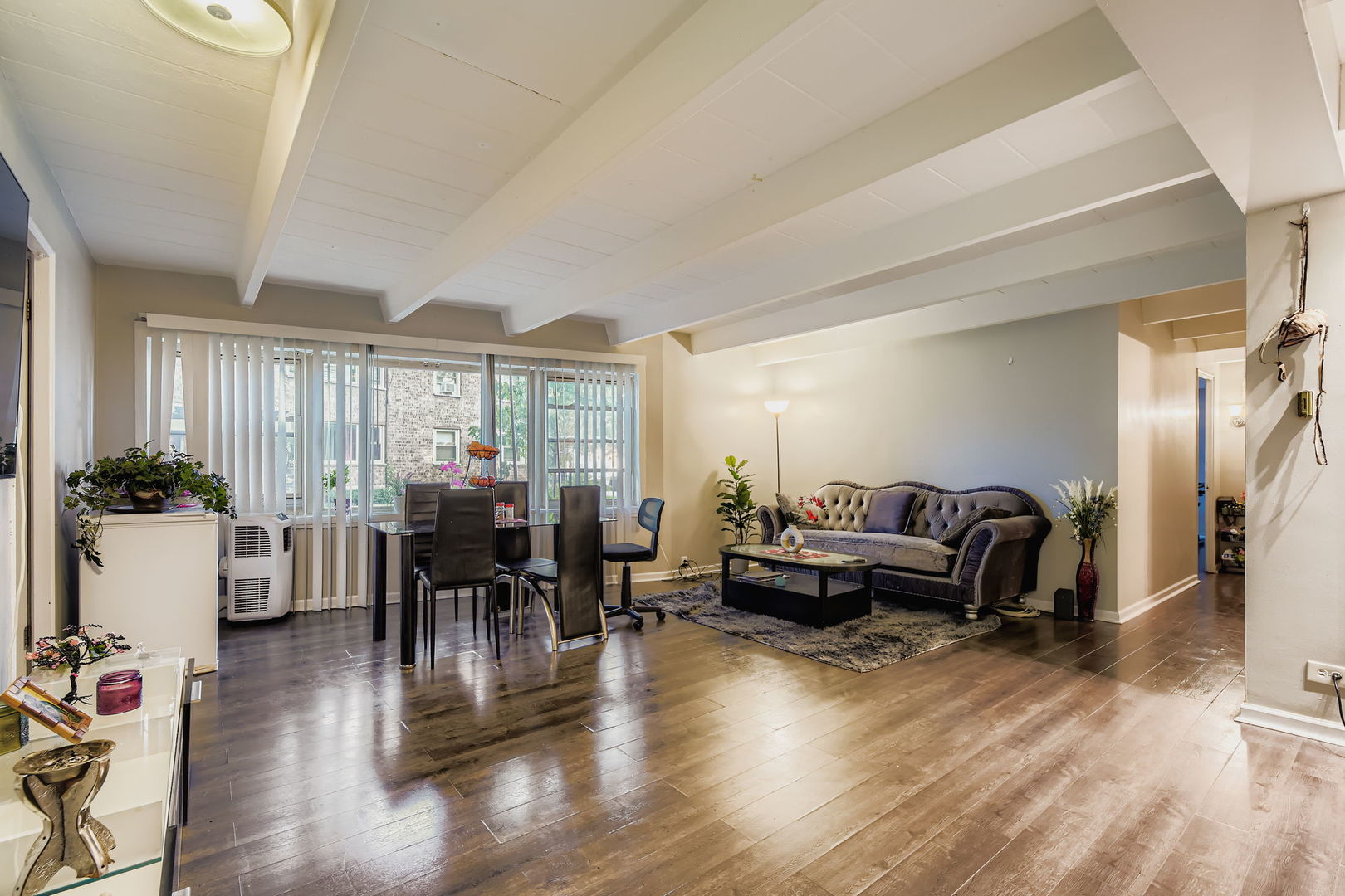 2142 W Rosemont Avenue 1A