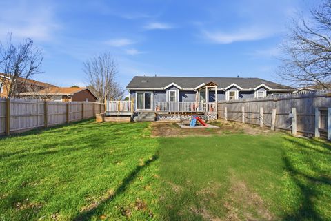 Tiny photo for 1020 Laesch Avenue #A, Bloomington, IL 61704 (MLS # 12597266)