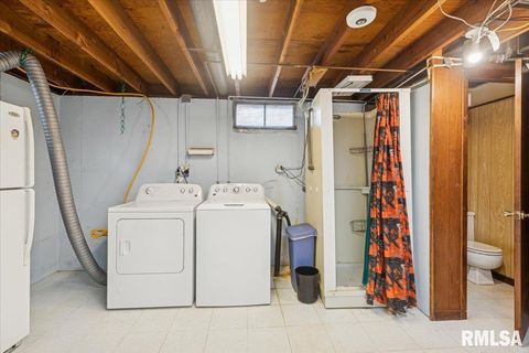 Tiny photo for 1724 W 69TH Street, Davenport, IA 52806 (MLS # QC4268531)