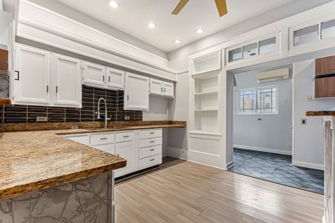 Tiny photo for 5114 S Dorchester Avenue, Chicago, IL 60615 (MLS # 12588583)