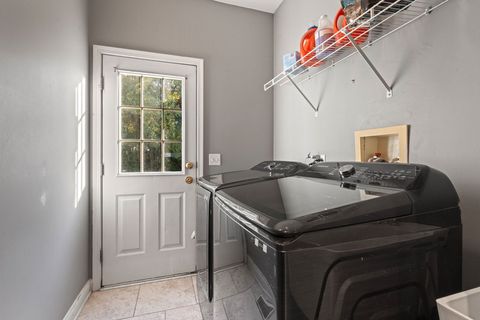 Tiny photo for 517 Meadowwood Lane, Oswego, IL 60543 (MLS # 12578565)