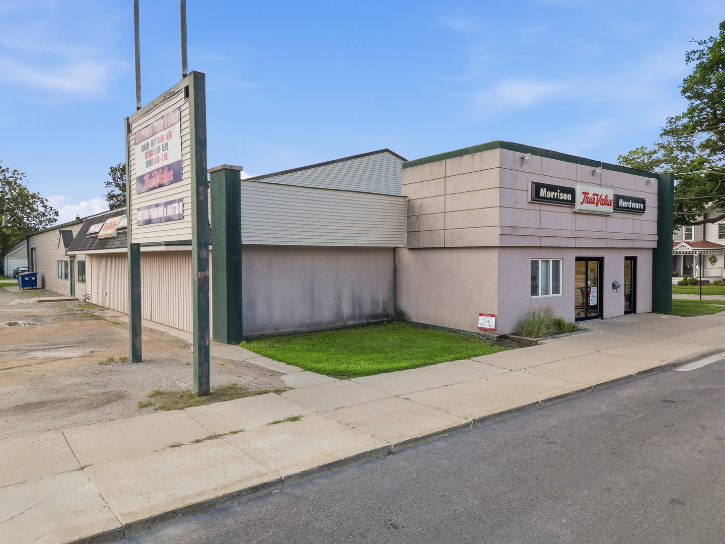 104 S Genesee Street