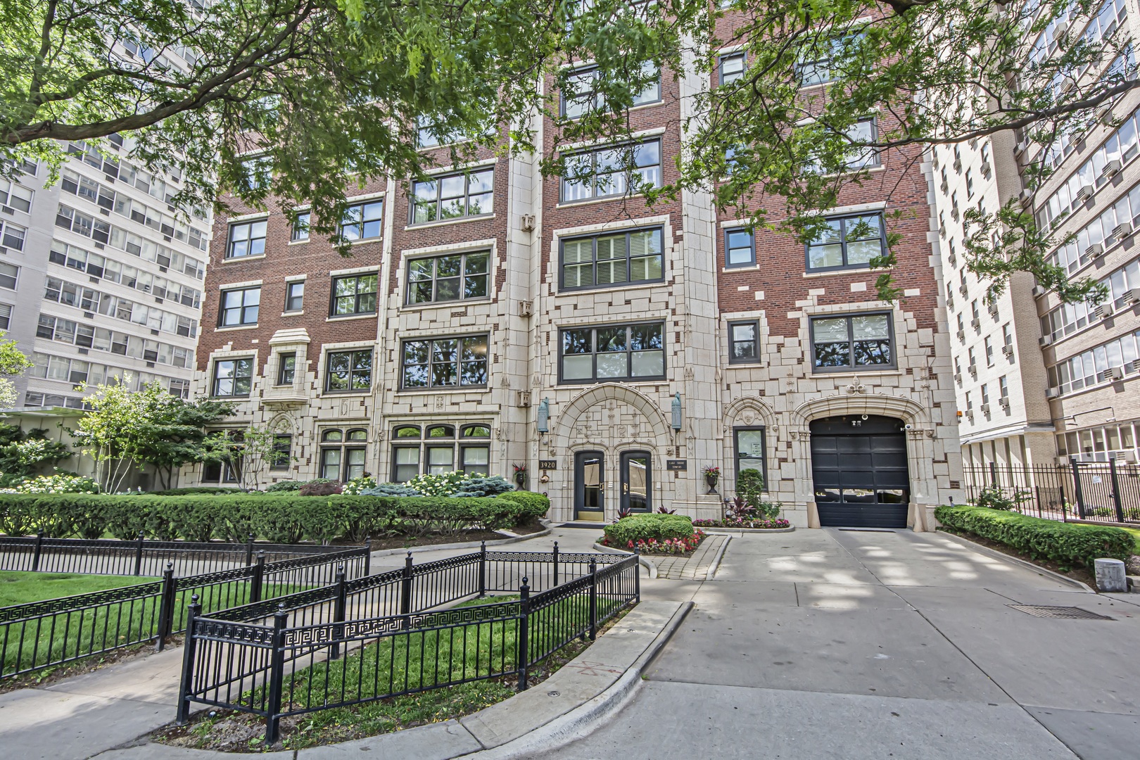 3920 N Lake Shore Drive 3S