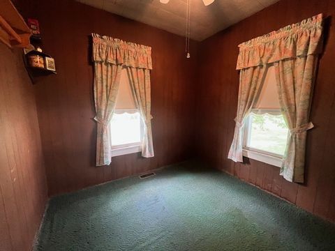 Tiny photo for 409 E Everett Street, Marion, IL 62959 (MLS # 12622146)