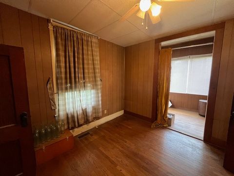 Tiny photo for 409 E Everett Street, Marion, IL 62959 (MLS # 12622146)