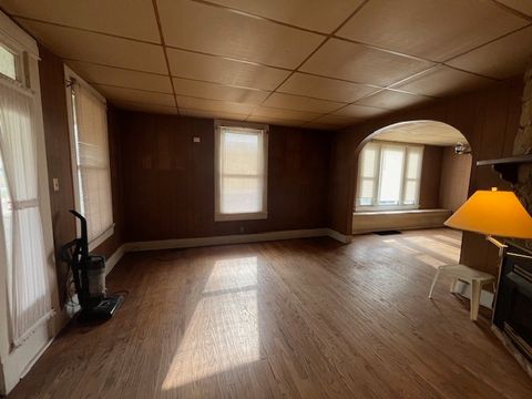 Tiny photo for 409 E Everett Street, Marion, IL 62959 (MLS # 12622146)