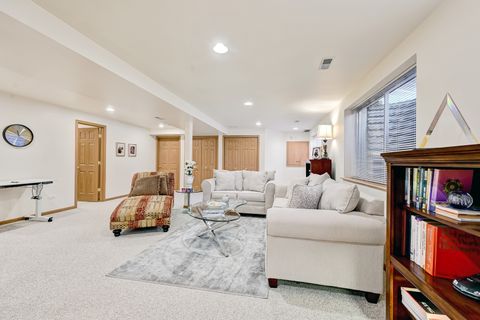 Tiny photo for 61 Berkshire Court, Burr Ridge, IL 60527 (MLS # 12600278)