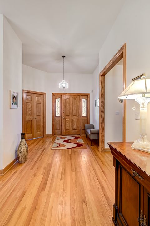 Tiny photo for 61 Berkshire Court, Burr Ridge, IL 60527 (MLS # 12600278)