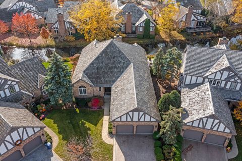 Tiny photo for 61 Berkshire Court, Burr Ridge, IL 60527 (MLS # 12600278)