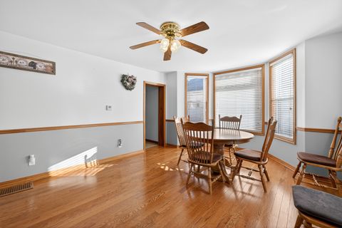 Tiny photo for 714 Ellwood Avenue, DeKalb, IL 60115 (MLS # 12569487)